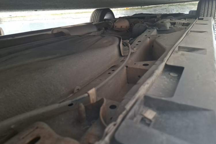 Used Mazda 8 2015 2.5L Flagship Edition Chassis Rear Left