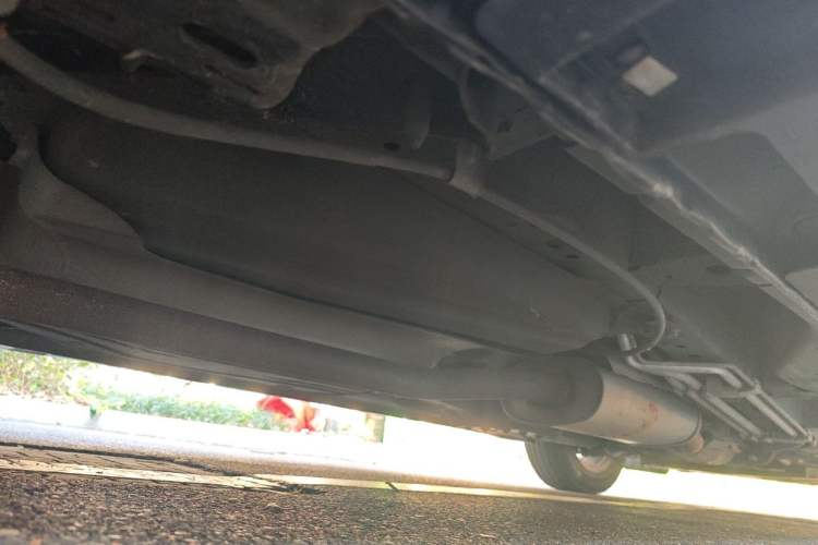 Used Mazda 8 2015 2.5L Ultimate Edition Chassis Rear Right
