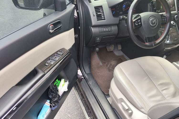 Used Mazda 8 2015 2.5L Ultimate Edition Driver Seat