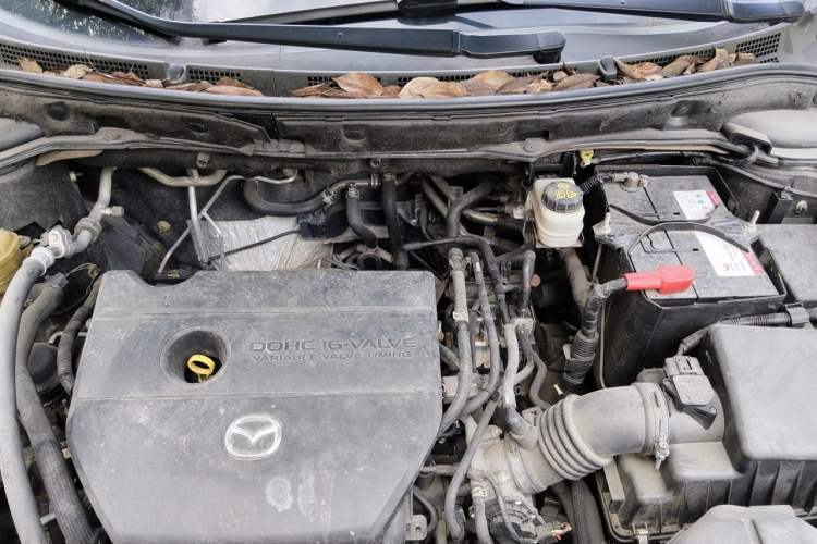 Used Mazda 8 2015 2.5L Ultimate Edition Engine Bay