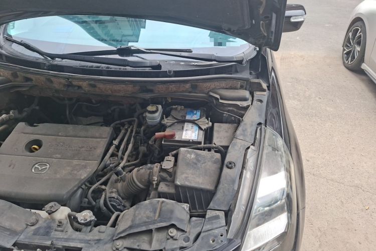 Used Mazda 8 2015 2.5L Flagship Edition Engine Bay Left