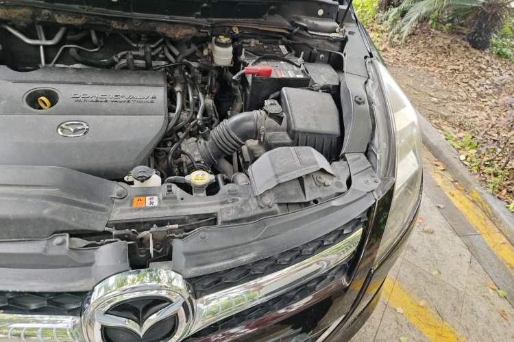Used Mazda 8 2015 2.5L Ultimate Edition Engine Bay Left
