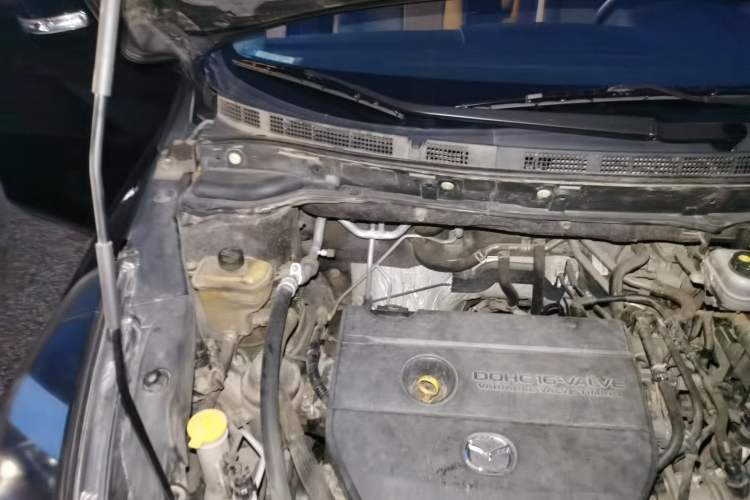 Used Mazda 8 2015 2.5L Ultimate Edition Engine Bay Right