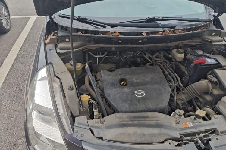 Used Mazda 8 2015 2.5L Elite Edition Engine Bay Right