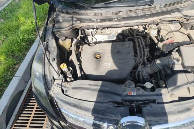 Used Mazda 8 2015 2.5L Flagship Edition Engine Bay Right