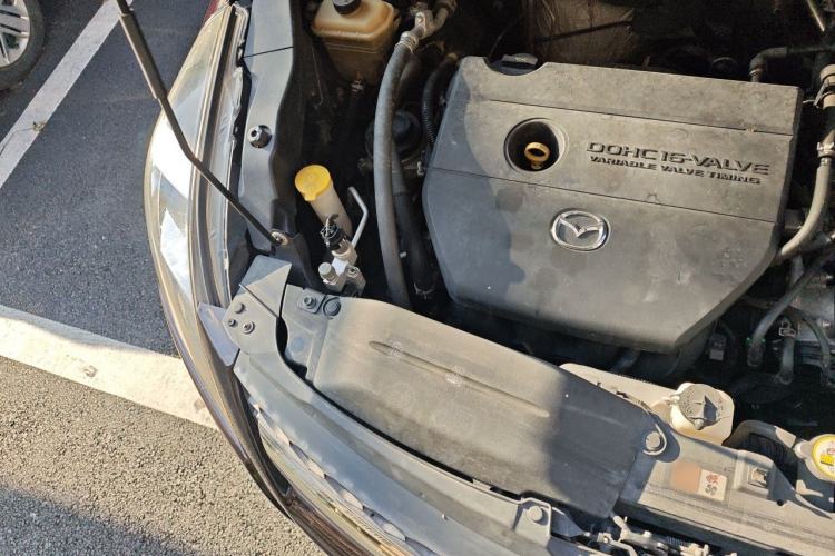 Used Mazda 8 2015 2.5L Ultimate Edition Engine Bay Right