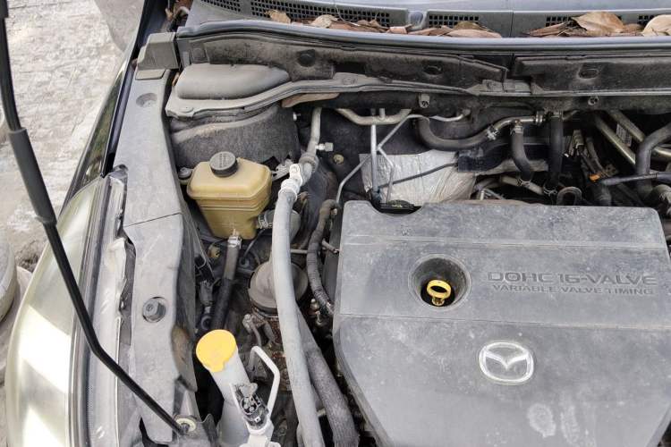 Used Mazda 8 2015 2.5L Ultimate Edition Engine Bay Right