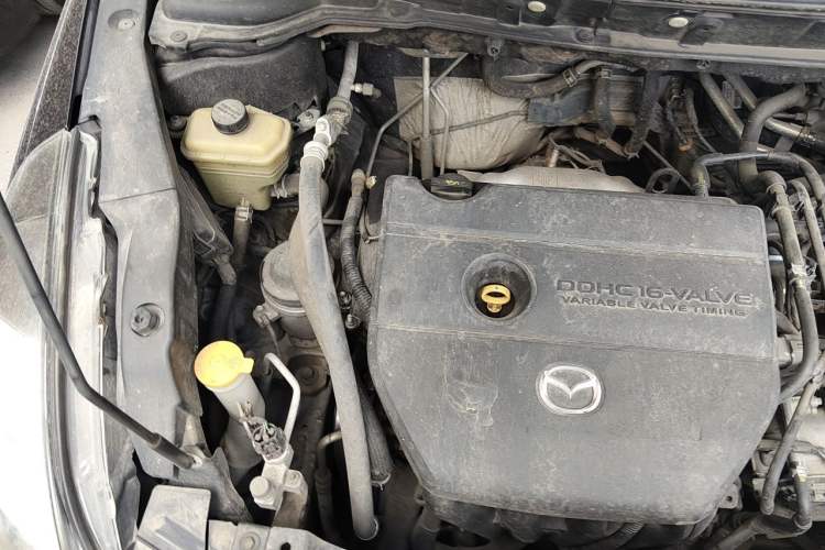 Used Mazda 8 2015 2.5L Ultimate Edition Engine Bay Right