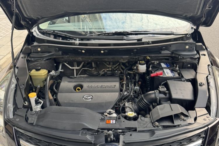 Used Mazda 8 2015 2.5L Flagship Edition Engine Bay