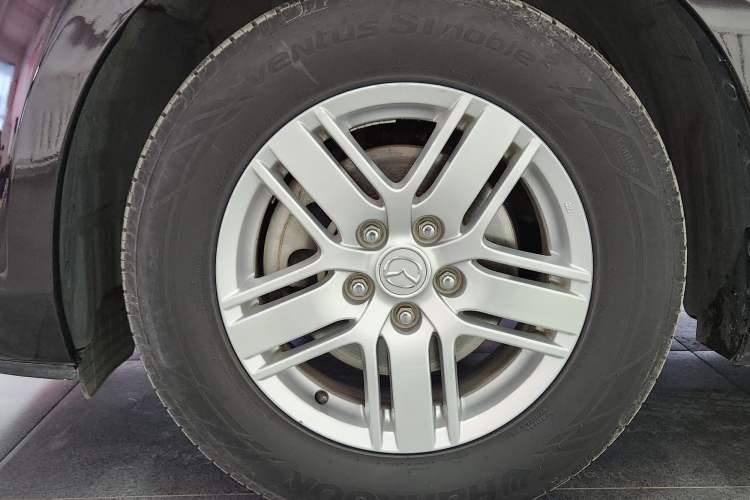 Used Mazda 8 2015 2.5L Ultimate Edition Exterior 11