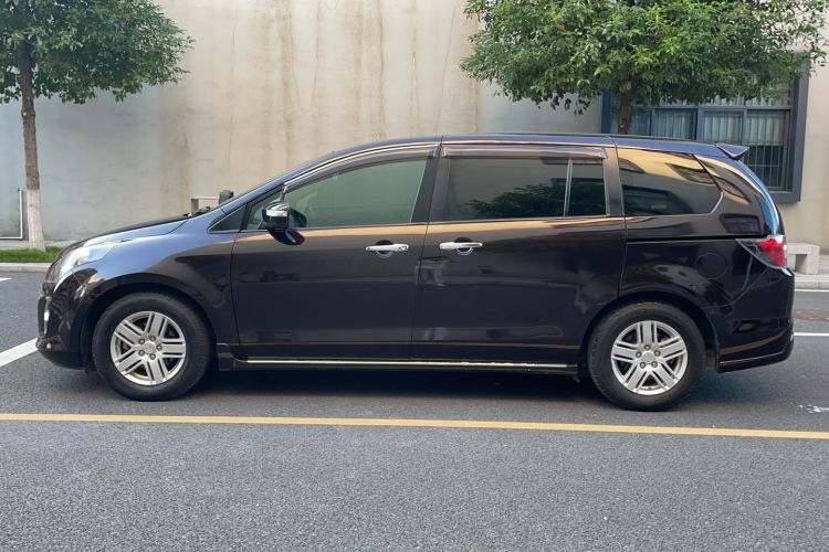 Used Mazda 8 2015 2.5L Ultimate Edition Exterior 3