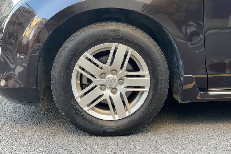 Used Mazda 8 2015 2.5L Ultimate Edition Exterior 7