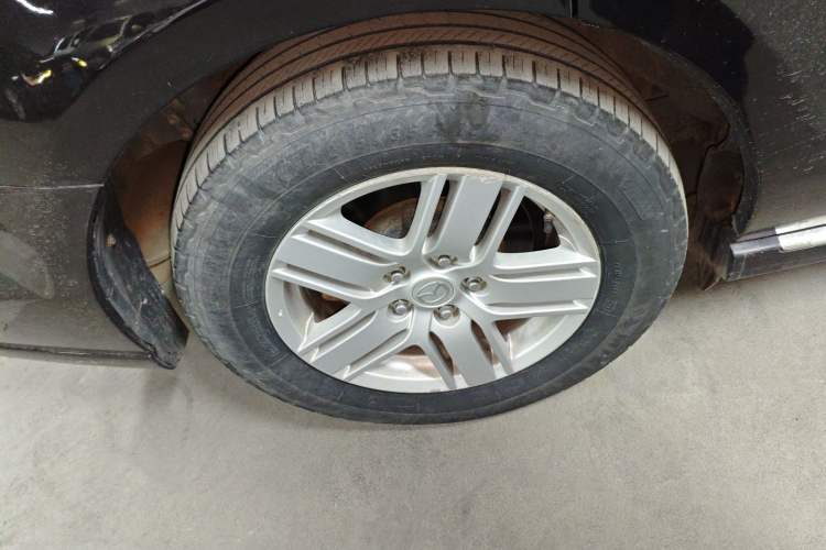 Used Mazda 8 2015 2.5L Ultimate Edition Exterior 8