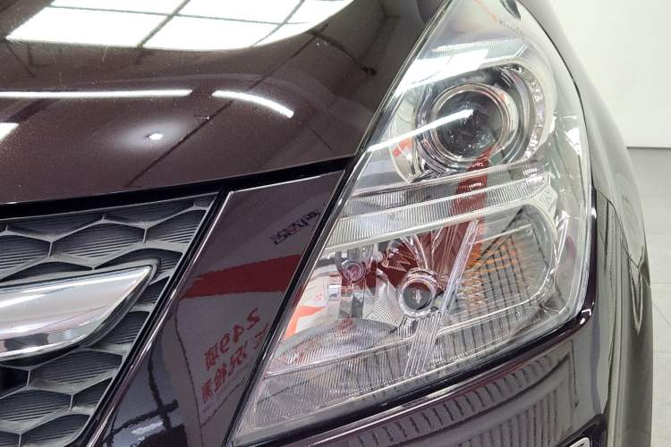 Used Mazda 8 2015 2.5L Ultimate Edition Exterior 8