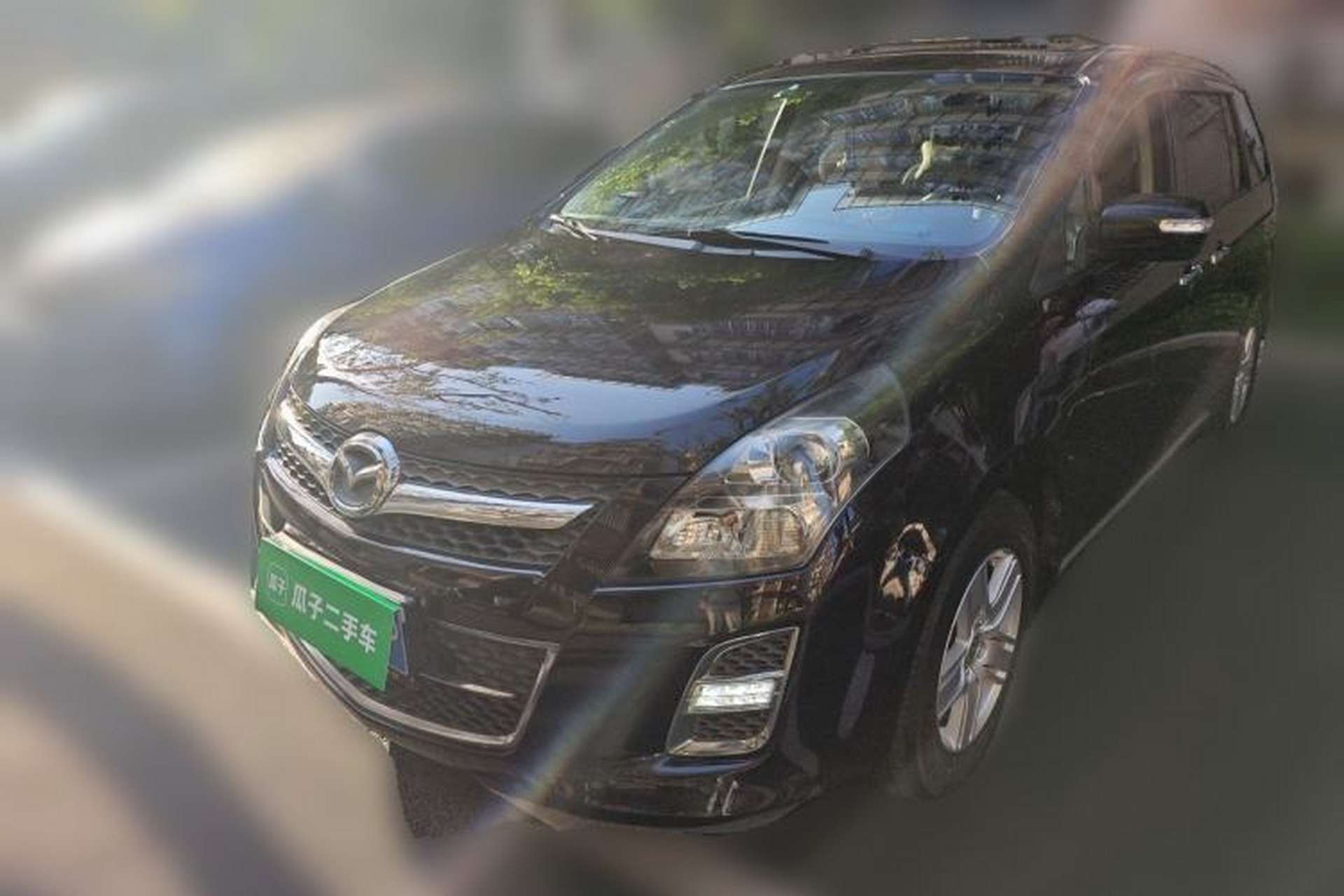 Used Mazda 8 2015 2.5L Ultimate Edition Front Left 45 Deg