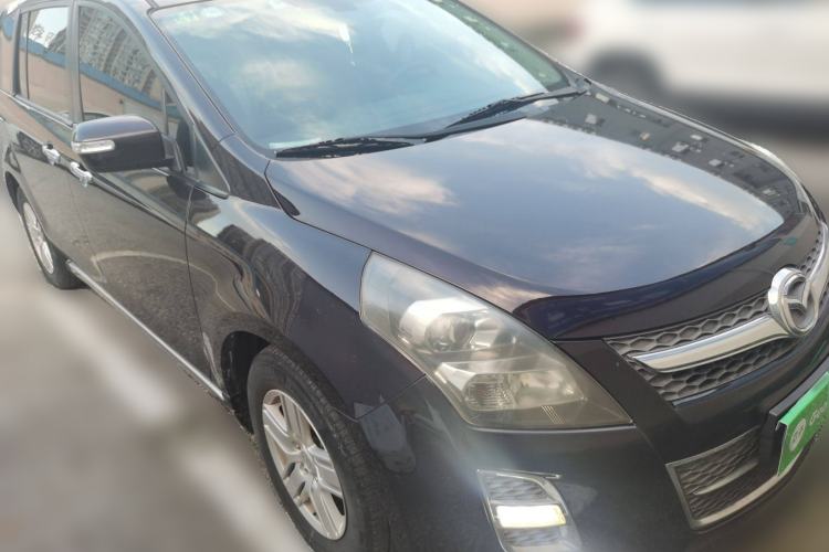 Used Mazda 8 2015 2.5L Ultimate Edition Front Right 45 Deg