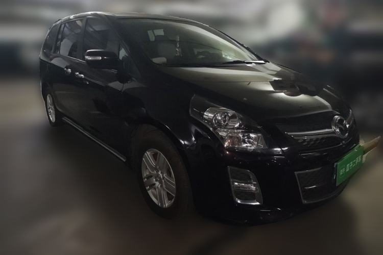 Used Mazda 8 2015 2.5L Ultimate Edition Front Right 45 Deg