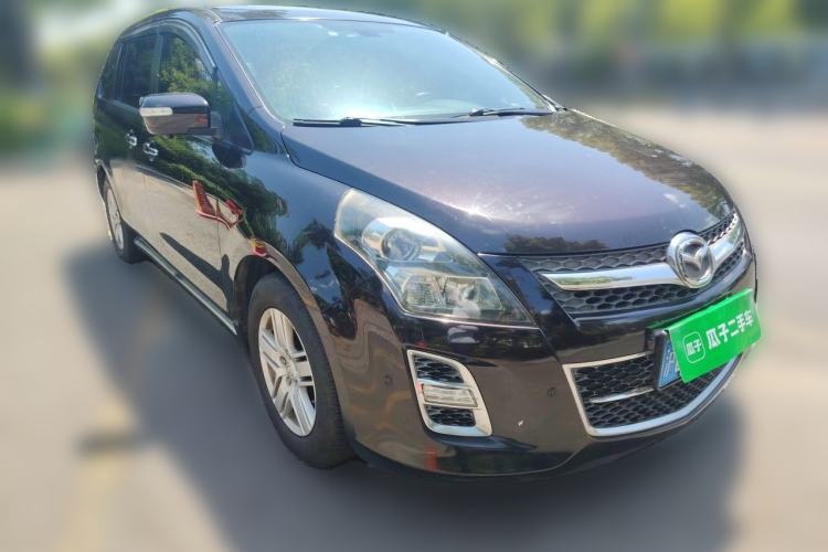 Used Mazda 8 2015 2.5L Ultimate Edition Front Right 45 Deg