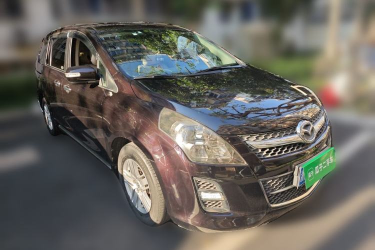Used Mazda 8 2015 2.5L Ultimate Edition Front Right 45 Deg