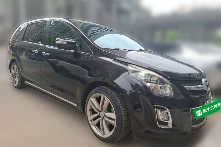 Used Mazda 8 2015 2.5L Flagship Edition Front Right 45 Deg