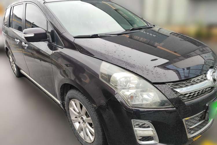 Used Mazda 8 2015 2.5L Flagship Edition Front Right 45 Deg