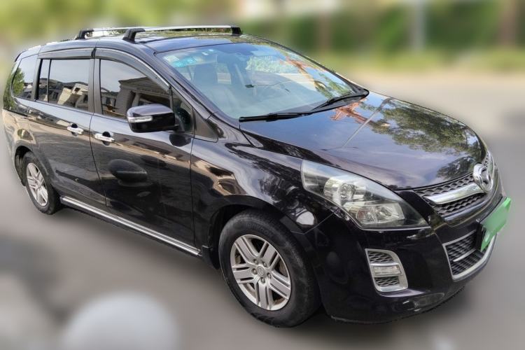 Used Mazda 8 2015 2.5L Ultimate Edition Front Right 45 Deg
