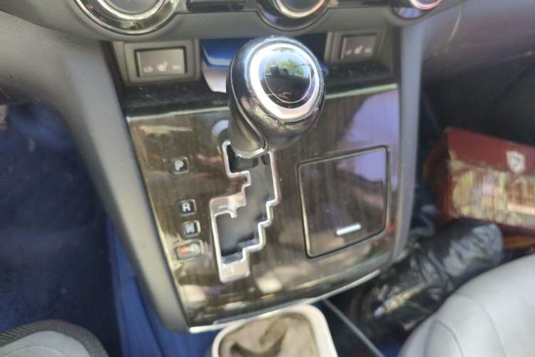 Used Mazda 8 2015 2.5L Flagship Edition Gear Lever