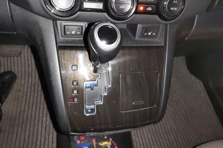 Used Mazda 8 2015 2.5L Flagship Edition Gear Lever