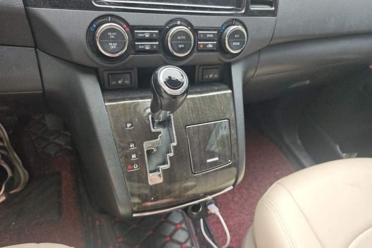 Used Mazda 8 2015 2.5L Flagship Edition Gear Lever