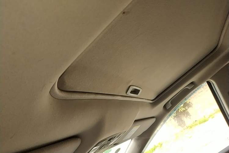 Used Mazda 8 2015 2.5L Ultimate Edition Headliner