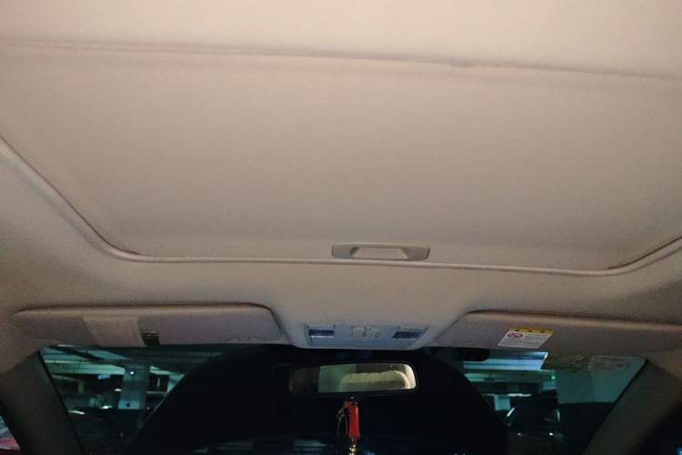 Used Mazda 8 2015 2.5L Ultimate Edition Headliner