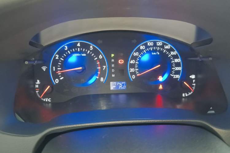 Used Mazda 8 2015 2.5L Ultimate Edition Instrument Cluster