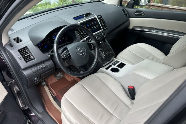 Used Mazda 8 2015 2.5L Ultimate Edition Interior 2