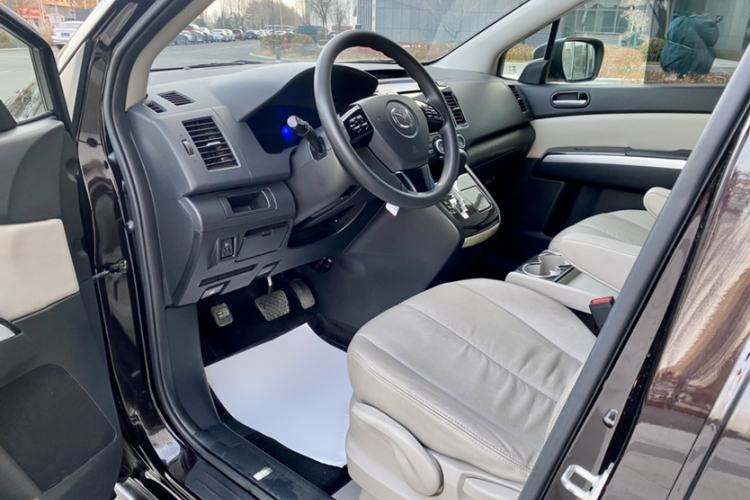 Used Mazda 8 2015 2.5L Elite Edition Interior 2