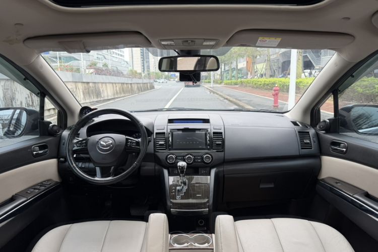 Used Mazda 8 2015 2.5L Flagship Edition Interior 4