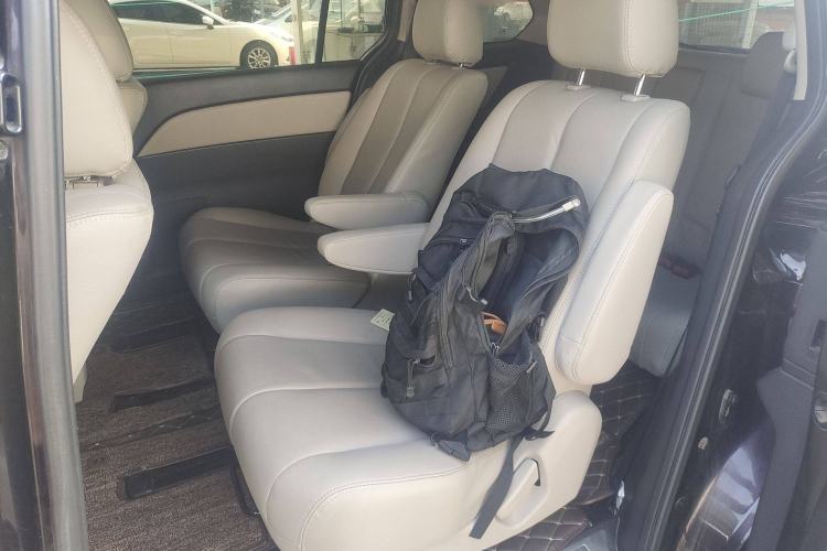 Used Mazda 8 2015 2.5L Flagship Edition Interior 4