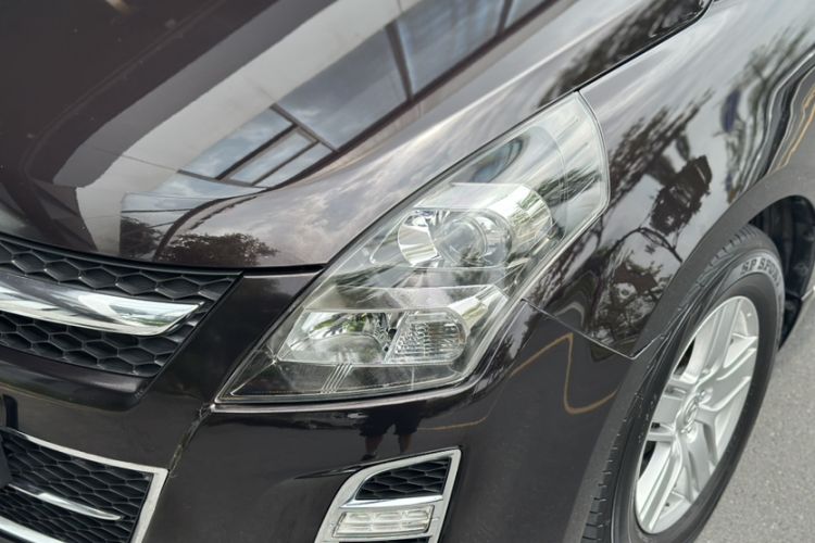 Used Mazda 8 2015 2.5L Ultimate Edition Left Front Headlight
