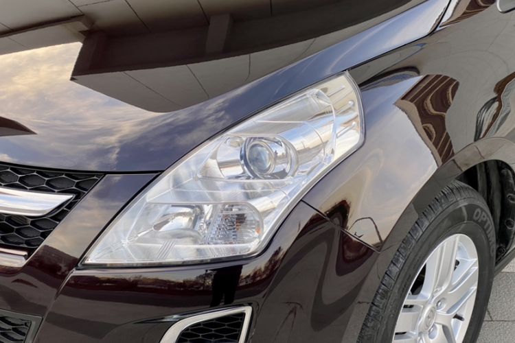 Used Mazda 8 2015 2.5L Elite Edition Left Front Headlight