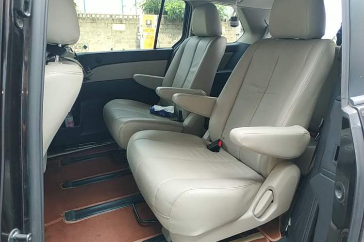Used Mazda 8 2015 2.5L Ultimate Edition Left Rear Seat