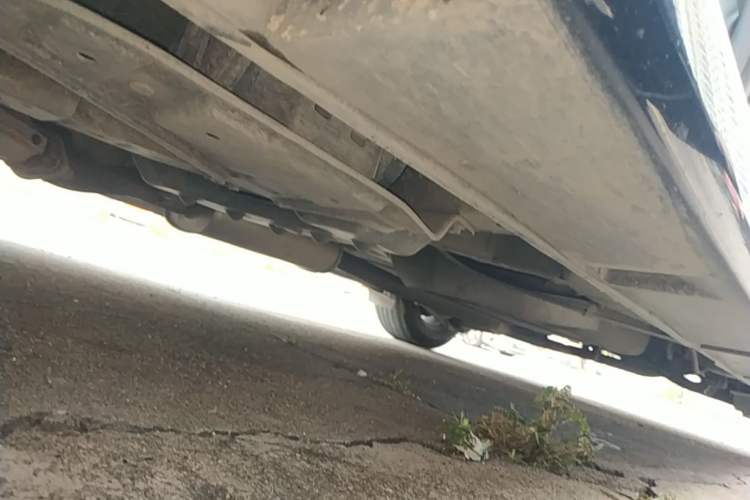 Used Mazda 8 2015 2.5L Ultimate Edition Left Side Sill