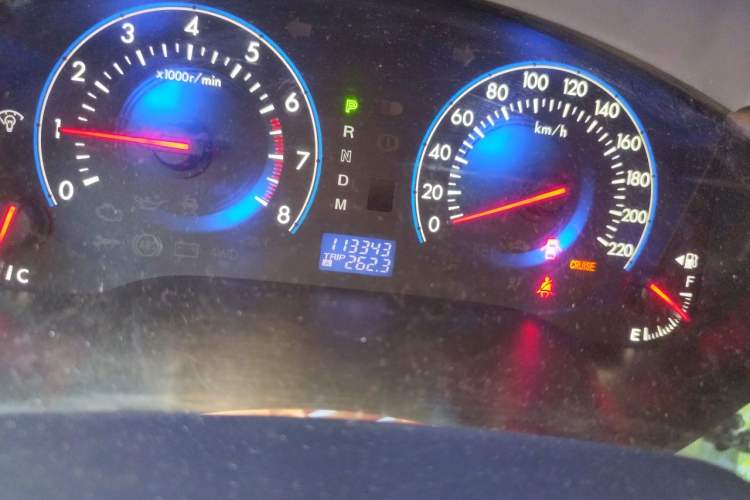 Used Mazda 8 2015 2.5L Flagship Edition Odometer Close Up