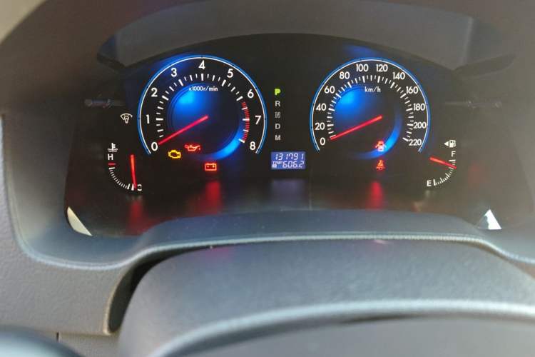 Used Mazda 8 2015 2.5L Ultimate Edition Odometer Close Up