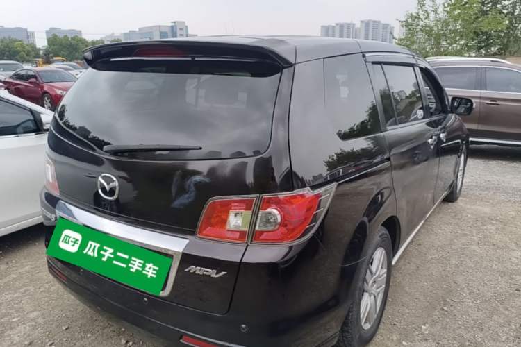 Used Mazda 8 2015 2.5L Ultimate Edition Rear Right 45 Deg