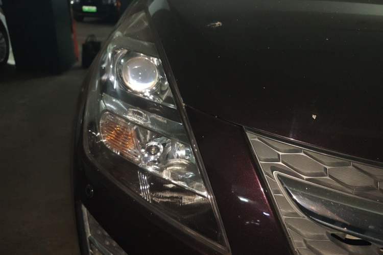 Used Mazda 8 2015 2.5L Ultimate Edition Right Front Headlight