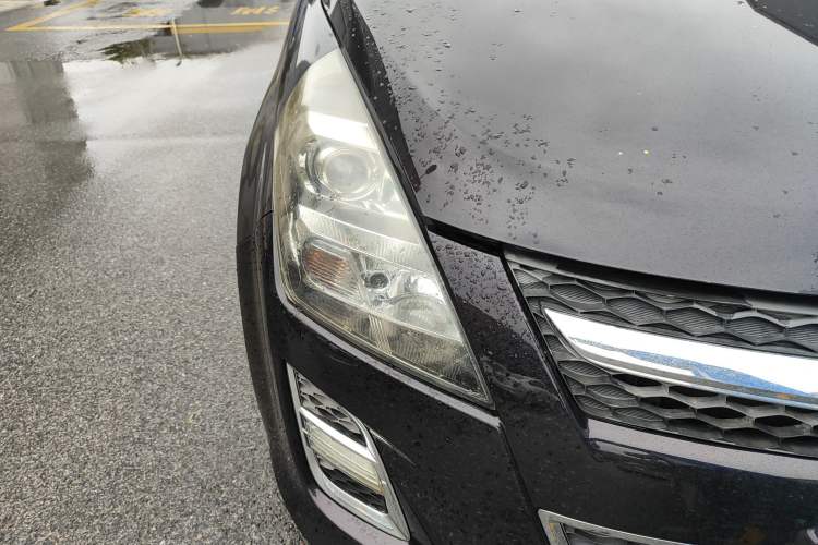 Used Mazda 8 2015 2.5L Flagship Edition Right Front Headlight
