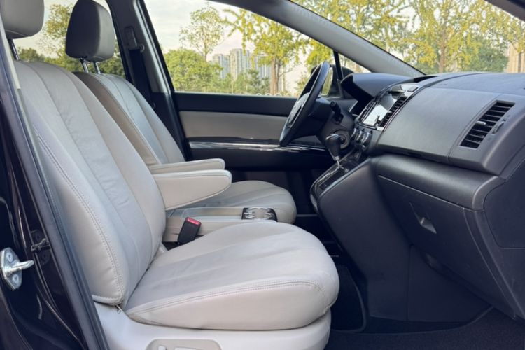 Used Mazda 8 2015 2.5L Flagship Edition Right Front Seat