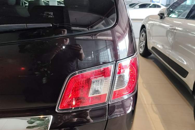 Used Mazda 8 2015 2.5L Ultimate Edition Right Rear Taillight