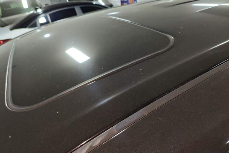 Used Mazda 8 2015 2.5L Ultimate Edition Roof
