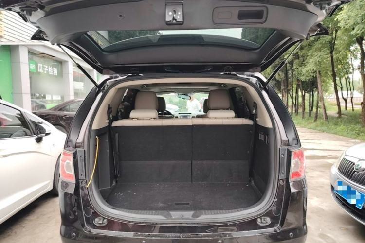 Used Mazda 8 2015 2.5L Flagship Edition Trunk