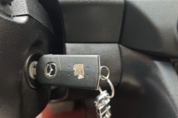 Used Mazda 8 2015 2.5L Elite Edition Vehicle Key